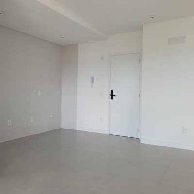 Apartamentos com 47m², 1 quarto, 1 garagem, no bairro Canasvieiras em Florianópolis