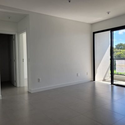 Apartamentos com 47m², 1 quarto, 1 garagem, no bairro Canasvieiras em Florianópolis