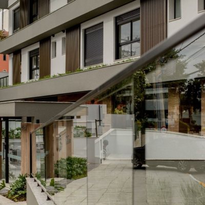 Apartamentos com 47m², 1 quarto, 1 garagem, no bairro Canasvieiras em Florianópolis