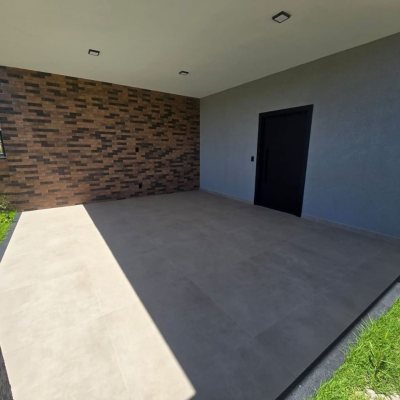 Casa Residencial com 260m², 3 quartos, 3 suítes, 2 garagens, no bairro Vargem Do Bom Jesus em Florianópolis