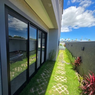 Casa Residencial com 260m², 3 quartos, 3 suítes, 2 garagens, no bairro Vargem Do Bom Jesus em Florianópolis