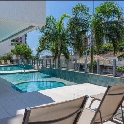 Apartamentos com 122m², 3 quartos, 1 suíte, 2 garagens, no bairro Agronômica em Florianópolis