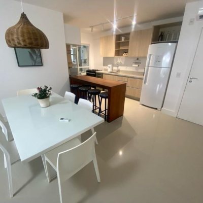 Apartamentos com 137m², 5 quartos, 4 suítes, 2 garagens, no bairro Canasvieiras em Florianópolis