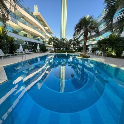 Apartamentos com 137m², 5 quartos, 4 suítes, 2 garagens, no bairro Canasvieiras em Florianópolis