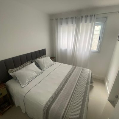 Apartamentos com 137m², 5 quartos, 4 suítes, 2 garagens, no bairro Canasvieiras em Florianópolis