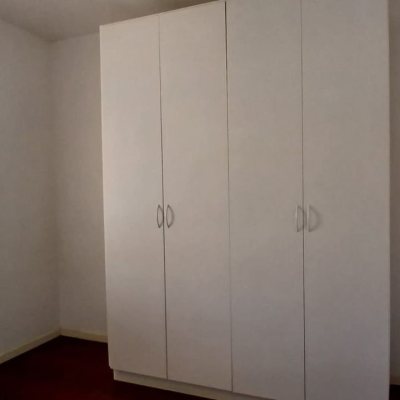 Casa Residencial com 237m², 5 quartos, 1 suíte, 6 garagens, no bairro Balneário em Florianópolis