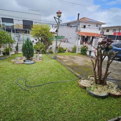 Casa Residencial com 180m², 4 quartos, 2 suítes, 2 garagens, no bairro Passa Vinte em Palhoça