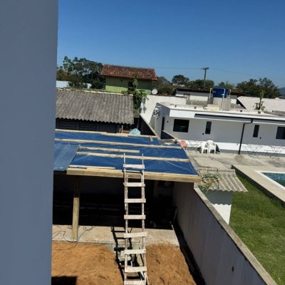 Sobrado Residencial com 107m², 2 quartos, 2 suítes, 1 garagem, no bairro São João Do Rio Vermelho em Florianópolis