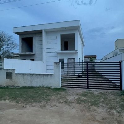 Sobrado Residencial com 107m², 2 quartos, 2 suítes, 1 garagem, no bairro São João Do Rio Vermelho em Florianópolis