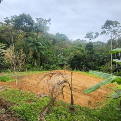 Sitio com 3025m², 1 quarto, 5 garagens, no bairro Loeffelscheidt em Águas Mornas