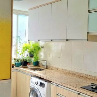 Apartamentos com 93m², 2 quartos, 1 suíte, 1 garagem, no bairro Centro em Florianópolis