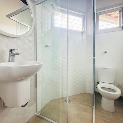 Casa Residencial com 160m², 4 quartos, 2 garagens, no bairro Lagoa Da Conceição em Florianópolis