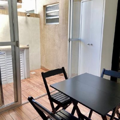 Casa em Condomínio com 73m², 2 quartos, 1 garagem, no bairro Jurerê em Florianópolis