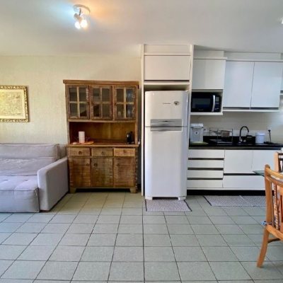 Casa em Condomínio com 73m², 2 quartos, 1 garagem, no bairro Jurerê em Florianópolis