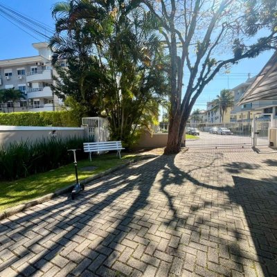 Casa em Condomínio com 73m², 2 quartos, 1 garagem, no bairro Jurerê em Florianópolis