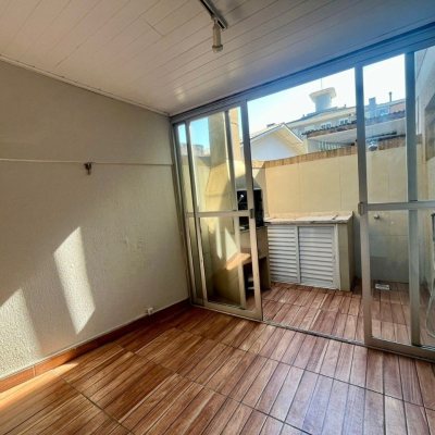 Casa em Condomínio com 73m², 2 quartos, 1 garagem, no bairro Jurerê em Florianópolis