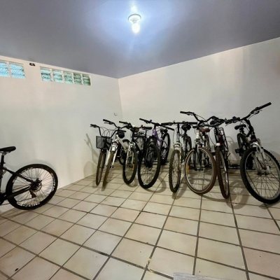 Casa em Condomínio com 73m², 2 quartos, 1 garagem, no bairro Jurerê em Florianópolis