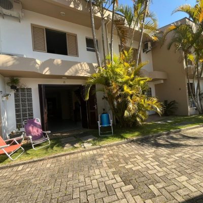 Casa em Condomínio com 73m², 2 quartos, 1 garagem, no bairro Jurerê em Florianópolis
