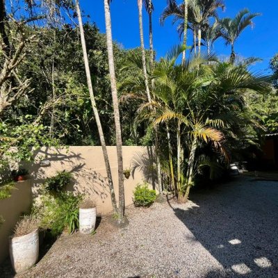 Casa em Condomínio com 73m², 2 quartos, 1 garagem, no bairro Jurerê em Florianópolis