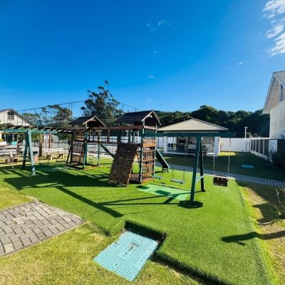 Casa em Condomínio com 95m², 3 quartos, 1 suíte, 1 garagem, no bairro Morro Das Pedras em Florianópolis