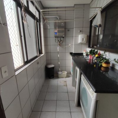 Apartamentos com 155m², 3 quartos, 1 suíte, 1 garagem, no bairro Estreito em Florianópolis