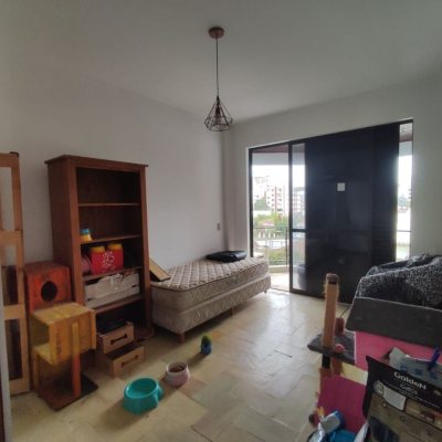 Apartamentos com 155m², 3 quartos, 1 suíte, 1 garagem, no bairro Estreito em Florianópolis