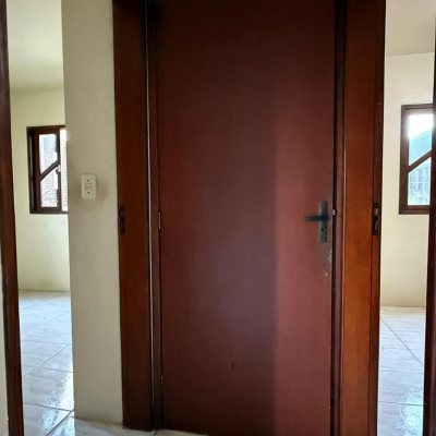 Casa Residencial com 140m², 4 quartos, 1 suíte, 1 garagem, no bairro Ingleses do Rio Vermelho em Florianópolis