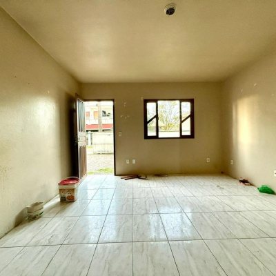 Casa Residencial com 140m², 4 quartos, 1 suíte, 1 garagem, no bairro Ingleses do Rio Vermelho em Florianópolis