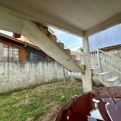 Casa Residencial com 140m², 4 quartos, 1 suíte, 1 garagem, no bairro Ingleses do Rio Vermelho em Florianópolis