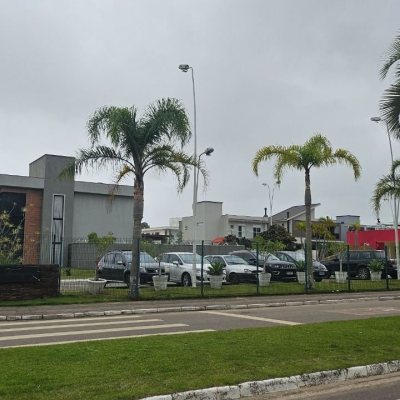 Casa em Condomínio com 238m², 3 quartos, 3 suítes, 2 garagens, no bairro São João Do Rio Vermelho em Florianópolis