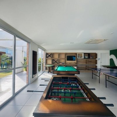 Casa em Condomínio com 110m², 3 quartos, 1 suíte, 2 garagens, no bairro Morro Das Pedras em Florianópolis