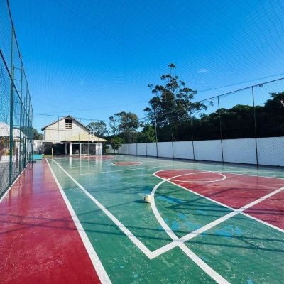 Casa em Condomínio com 110m², 3 quartos, 1 suíte, 2 garagens, no bairro Morro Das Pedras em Florianópolis