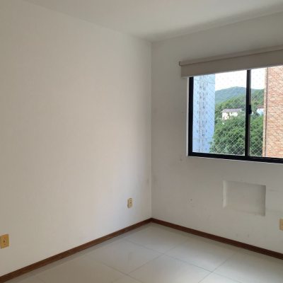 Apartamentos com 72m², 2 quartos, 1 suíte, 2 garagens, no bairro Itacorubi em Florianópolis