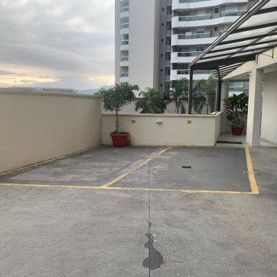 Apartamentos com 72m², 2 quartos, 1 suíte, 2 garagens, no bairro Itacorubi em Florianópolis