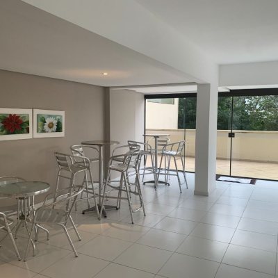 Apartamentos com 72m², 2 quartos, 1 suíte, 2 garagens, no bairro Itacorubi em Florianópolis