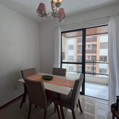 Apartamentos com 72m², 2 quartos, 1 suíte, 2 garagens, no bairro Itacorubi em Florianópolis