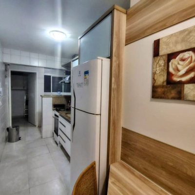 Apartamentos com 78m², 2 quartos, no bairro Centro em Florianópolis