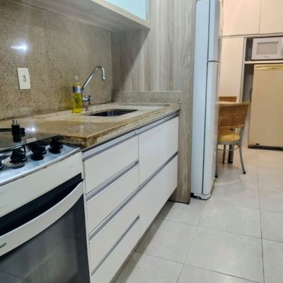Apartamentos com 78m², 2 quartos, no bairro Centro em Florianópolis