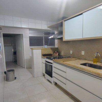 Apartamentos com 78m², 2 quartos, no bairro Centro em Florianópolis