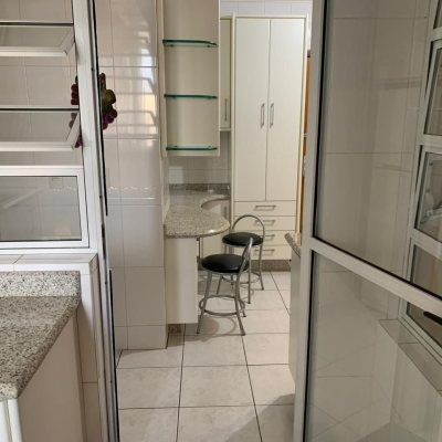 Apartamentos com 134m², 3 quartos, 1 suíte, 1 garagem, no bairro Kobrasol em São José