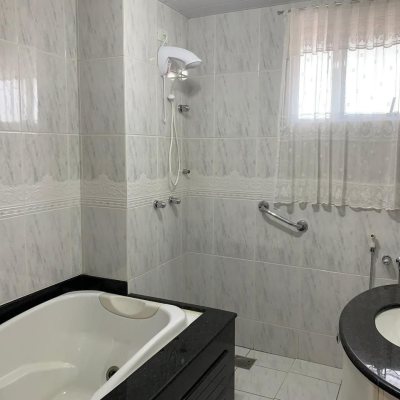 Apartamentos com 134m², 3 quartos, 1 suíte, 1 garagem, no bairro Kobrasol em São José