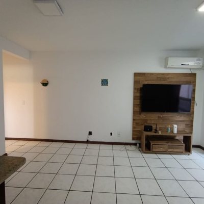 Apartamentos com 74m², 3 quartos, 2 garagens, no bairro Trindade em Florianópolis