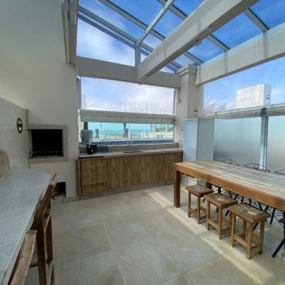 Apartamentos com 98m², 3 quartos, 1 suíte, 1 garagem, no bairro Pedra Branca em Palhoça