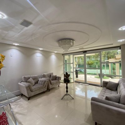 Apartamentos com 98m², 3 quartos, 1 suíte, 1 garagem, no bairro Pedra Branca em Palhoça