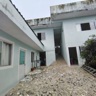 Casa Residencial/Comercial com 230m², 2 garagens, no bairro Jardim Cidade De Florianópolis em São José