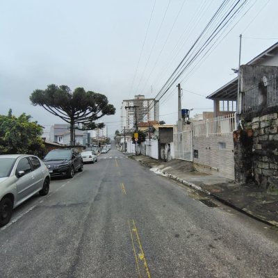 Casa Residencial/Comercial com 230m², 2 garagens, no bairro Jardim Cidade De Florianópolis em São José