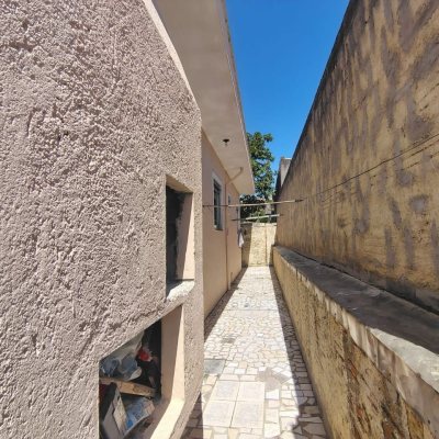 Casa Residencial/Comercial com 230m², 2 garagens, no bairro Jardim Cidade De Florianópolis em São José