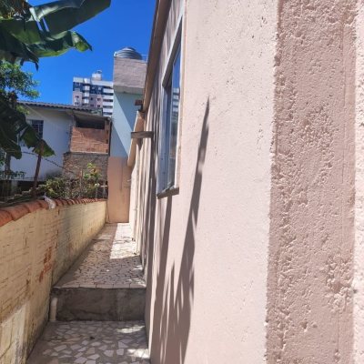 Casa Residencial/Comercial com 230m², 2 garagens, no bairro Jardim Cidade De Florianópolis em São José