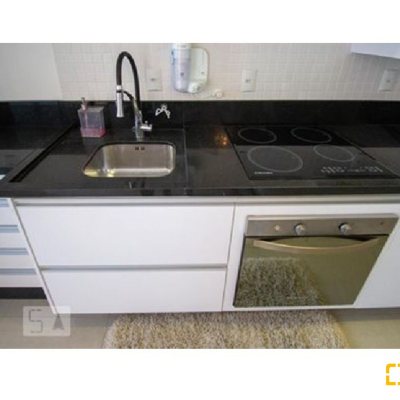 Cobertura com 179m², 4 quartos (sendo 1 suíte), 2 garagens, no bairro Carvoeira em Florianópolis
