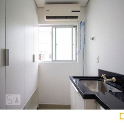 Cobertura com 179m², 4 quartos (sendo 1 suíte), 2 garagens, no bairro Carvoeira em Florianópolis